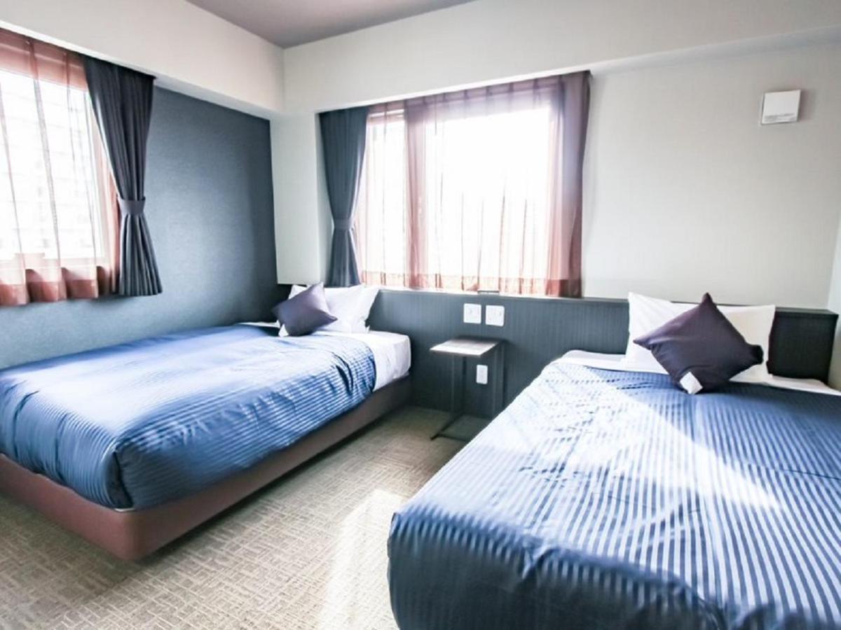 Hotel Livemax Premium Umeda East Osaka Esterno foto