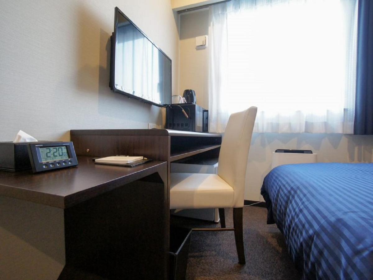 Hotel Livemax Premium Umeda East Osaka Esterno foto