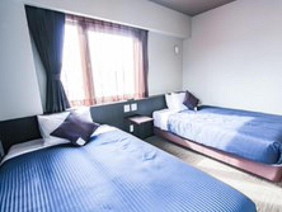 Hotel Livemax Premium Umeda East Osaka Esterno foto