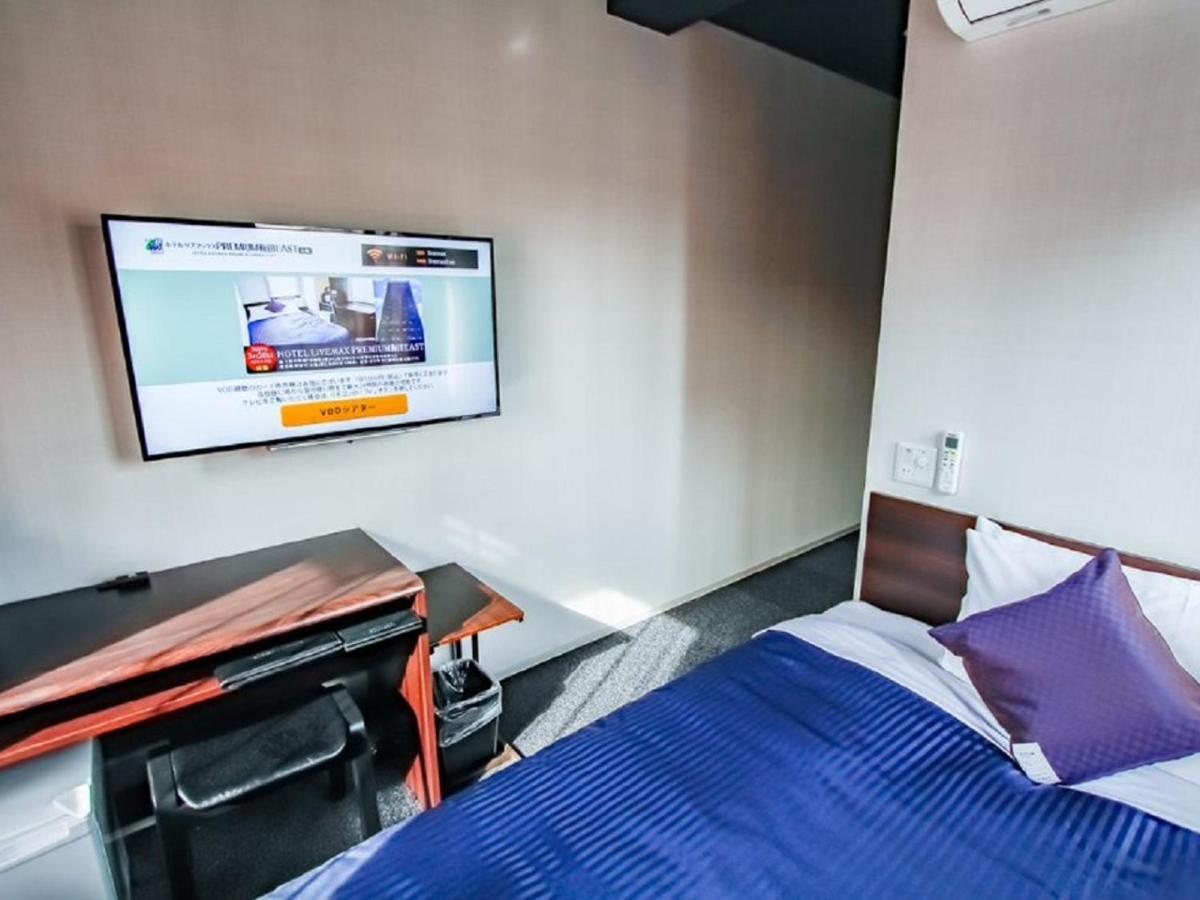 Hotel Livemax Premium Umeda East Osaka Esterno foto