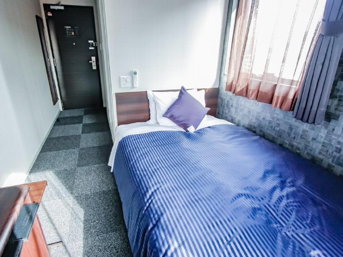 Hotel Livemax Premium Umeda East Osaka Esterno foto